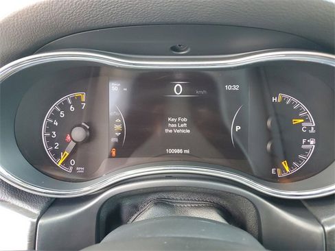 Used 2018 Jeep Grand Cherokee Laredo image 25