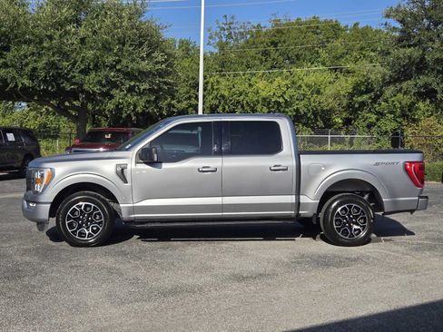 Used 2022 Ford F150 XLT w/ Equipment Group 302A High RWD image 5