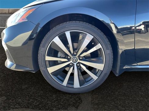 Used 2020 Nissan Altima 2.5 SR w/ Premium Package image 12