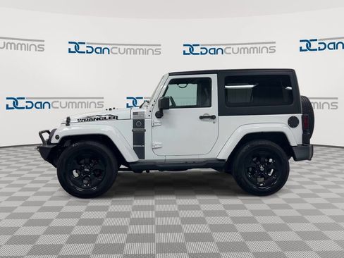 Used 2017 Jeep Wrangler Sport AWD/4WD image 5