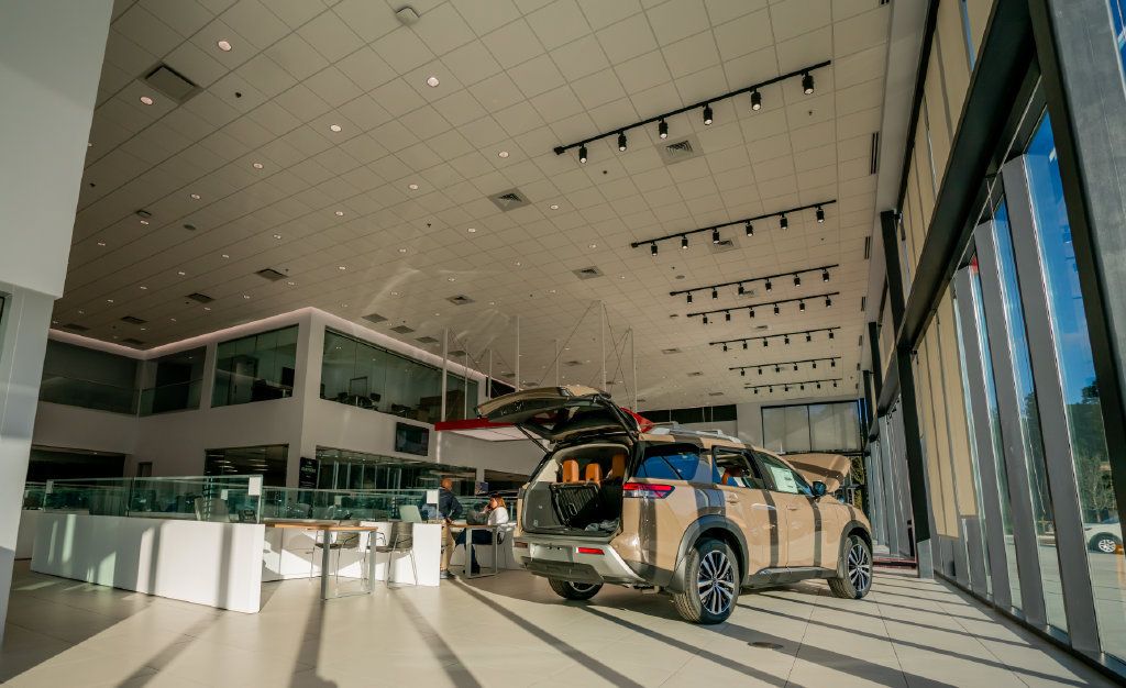 Used 2022 GMC Terrain SLE w/ Driver Convenience Package FWD image 9