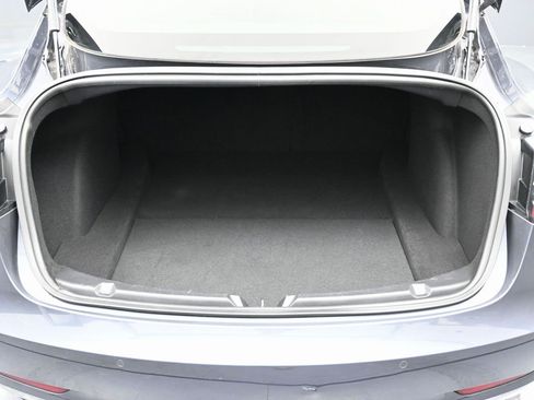 Used 2018 Tesla Model 3 Long Range image 12