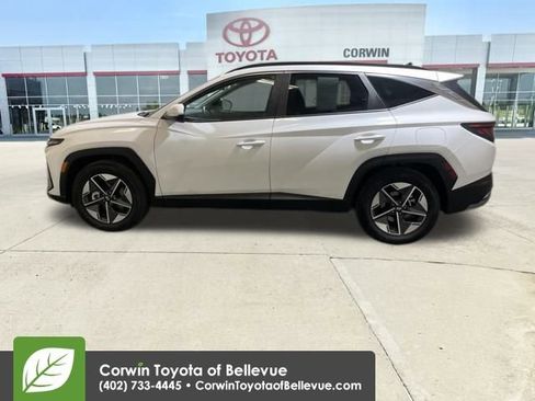 Used 2025 Hyundai Tucson SEL image 2