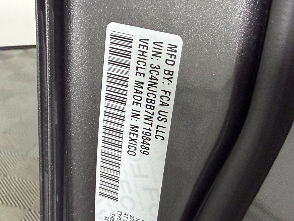 Used 2022 Jeep Compass Latitude FWD image 24