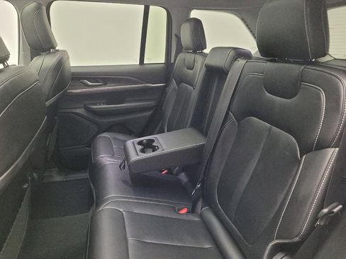 Used 2023 Jeep Grand Cherokee Limited w/ MOPAR Finishing Package AWD/4WD image 18