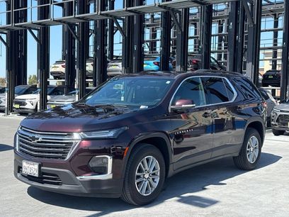 Used 2023 Chevrolet Traverse LT