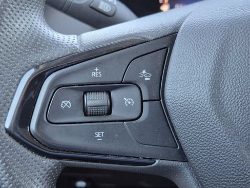 Used 2025 Chevrolet TrailBlazer LT AWD/4WD image 12