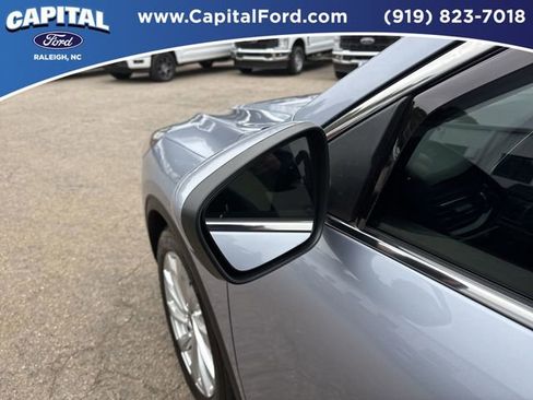 Certified 2022 Ford Escape Titanium w/ Titanium Elite Package image 12