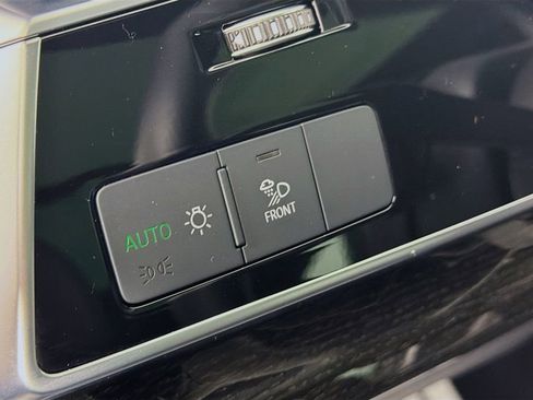 Used 2025 Audi Q7 2.0T Premium w/ Convenience Plus Package AWD/4WD image 10