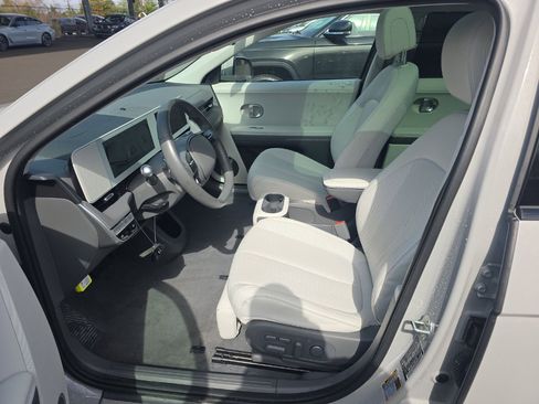 Used 2024 Hyundai Ioniq 5 Limited image 5