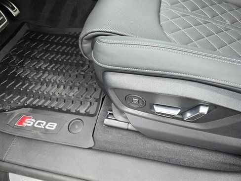 New 2025 Audi SQ8 Prestige image 29