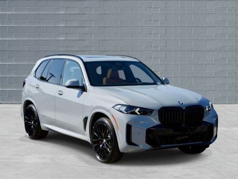Used 2026 BMW X5 sDrive40i w/ M Sport Package RWD image 1