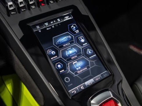 Used 2022 Lamborghini Huracan EVO RWD image 47