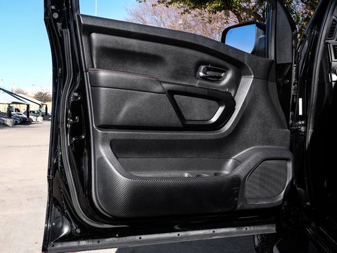 Used 2023 Nissan Titan PRO-4X w/ Off Road Protection Package image 43