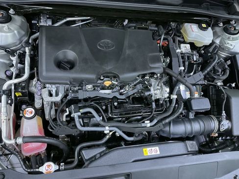 Used 2022 Toyota Camry LE image 26