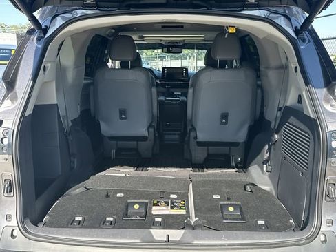 Certified 2024 Toyota Sienna XLE w/ XLE Plus Package FWD image 25