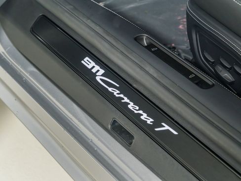 Used 2026 Porsche 911 Carrera T w/ Sportdesign Package RWD image 32