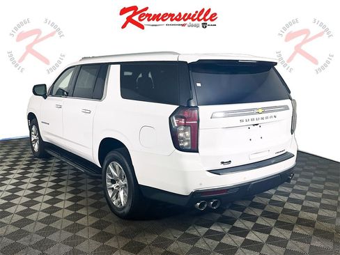 Used 2023 Chevrolet Suburban Premier image 5