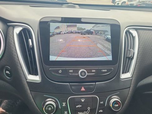 Used 2016 Chevrolet Malibu LT FWD image 25