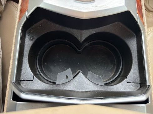 Used 2011 Cadillac CTS Luxury image 31