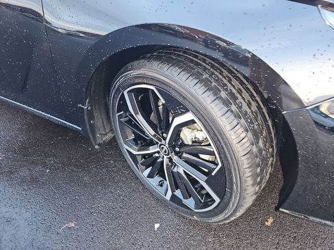 Used 2023 Nissan Altima 2.5 SR w/ SR Premium Package image 10