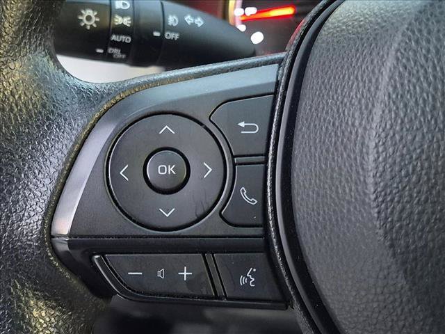 Used 2021 Toyota RAV4 XLE FWD image 16