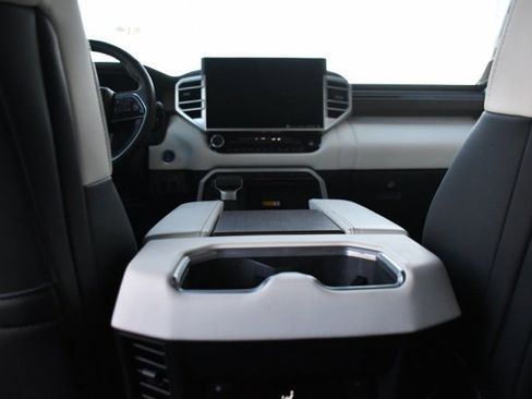 Used 2024 Toyota Sequoia Capstone image 12