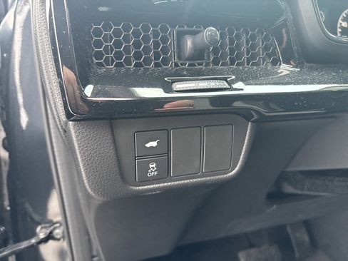 Certified 2023 Honda CR-V EX-L image 11