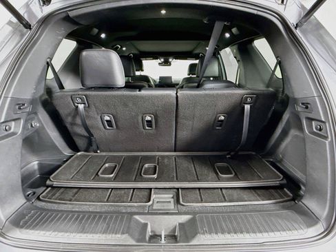 Used 2025 Honda Pilot TrailSport image 37
