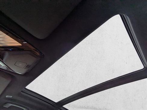 New 2026 BMW X5 xDrive50e w/ M Sport Package image 15