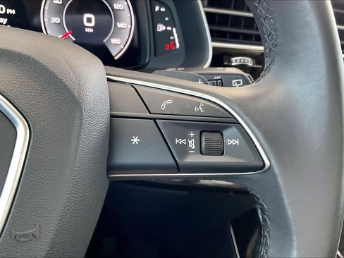 Used 2022 Audi Q7 2.0T Premium w/ Convenience Package image 23