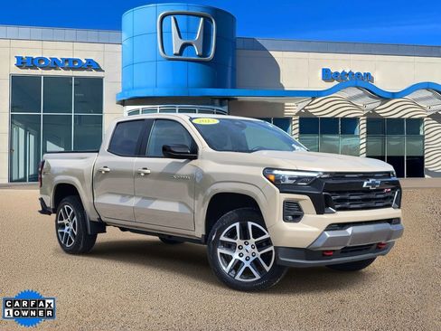 Used 2023 Chevrolet Colorado Z71 w/ Advanced Trailering Package AWD/4WD image 1