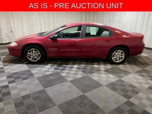 Used 1998 Dodge Intrepid image 2