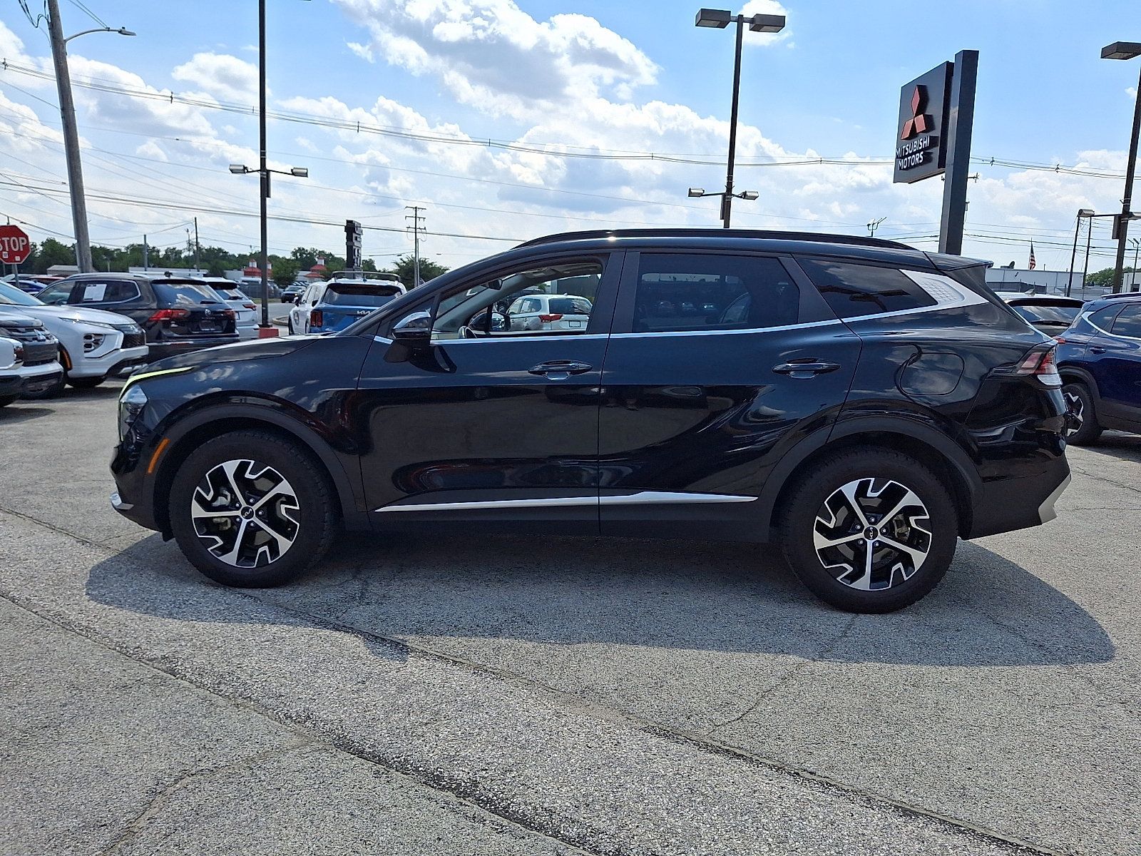 Used 2023 Kia Sportage EX w/ EX Premium Package AWD/4WD image 4