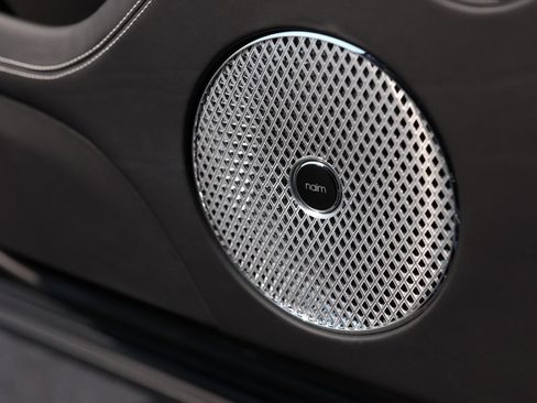 Used 2023 Bentley Bentayga Speed image 36