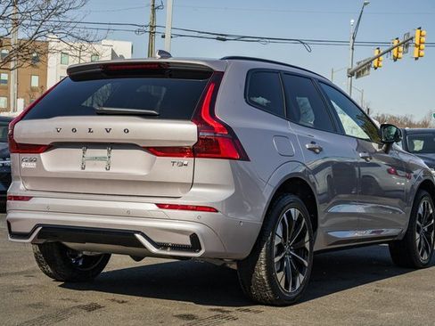 New 2026 Volvo XC60 T8 Plus image 5