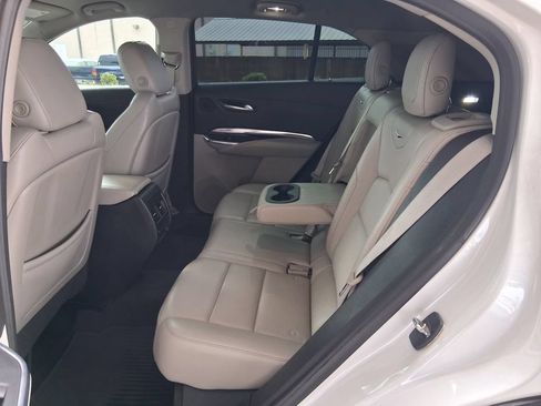 Used 2023 Cadillac XT4 Luxury FWD image 21