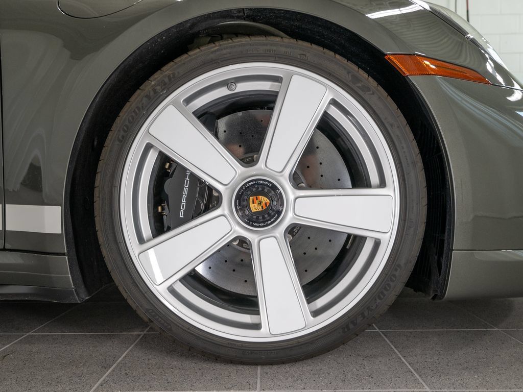 Used 2025 Porsche 911 Turbo S AWD/4WD image 50