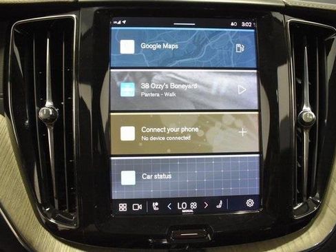 Used 2022 Volvo XC60 B5 Inscription w/ Climate Package image 23