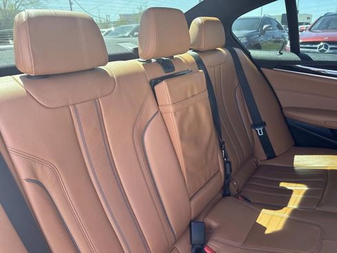 Used 2019 BMW 530i w/ Convenience Package image 11