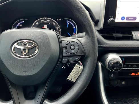 Used 2025 Toyota RAV4 LE image 24