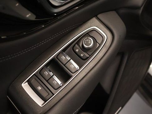 Used 2025 Subaru Outback Limited image 10