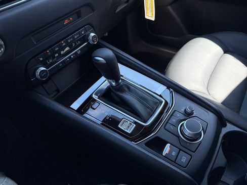 New 2025 MAZDA CX-5 AWD 2.5 S w/ Select Package image 13