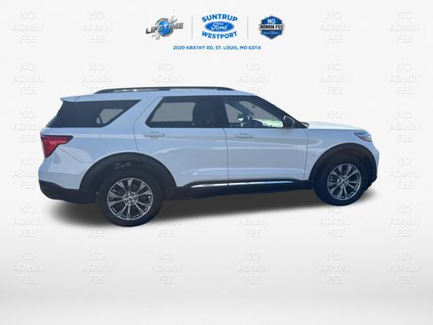 Used 2023 Ford Explorer XLT w/ Equipment Group 202A AWD/4WD image 4