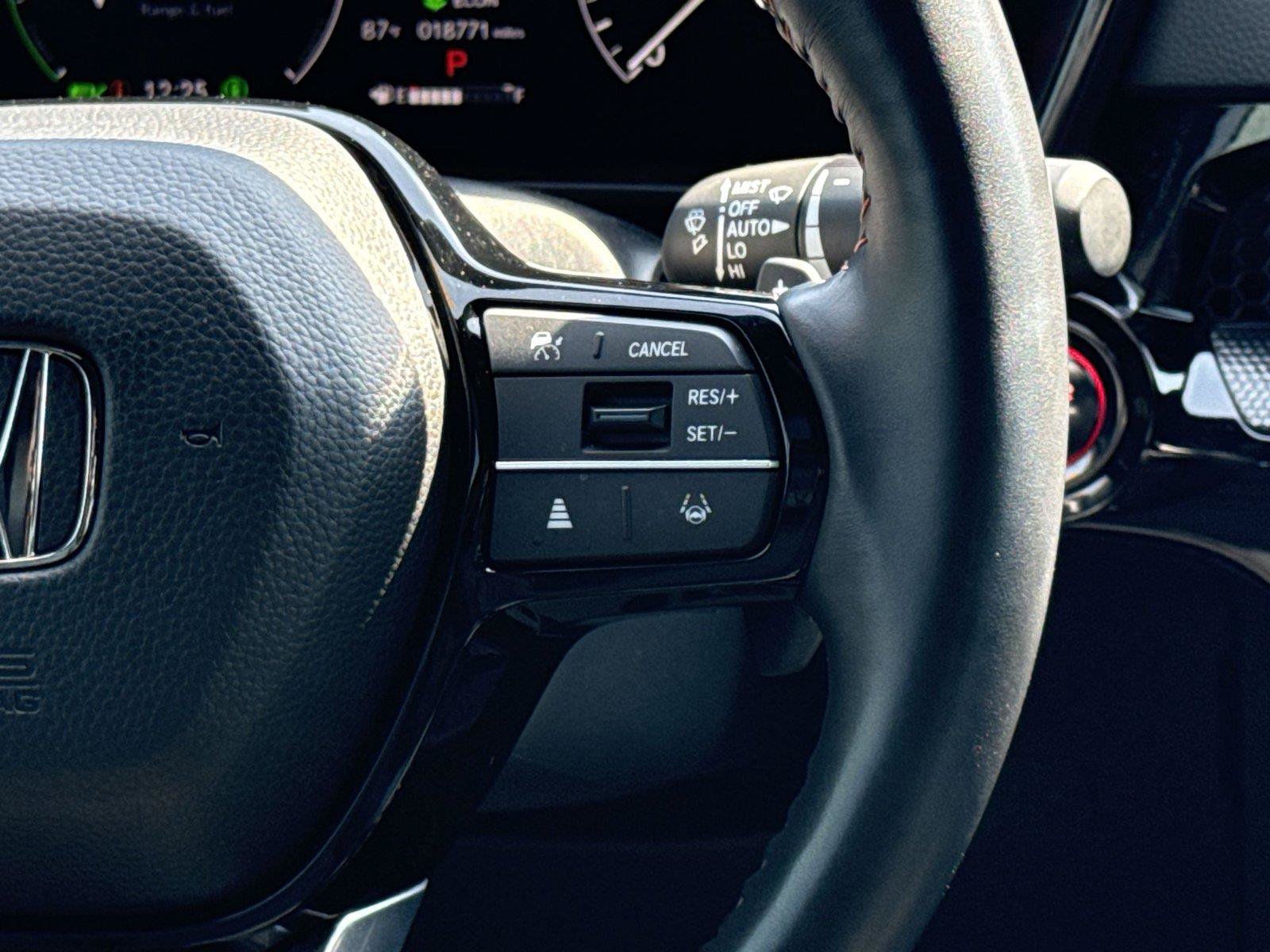 Certified 2025 Honda CR-V Sport Touring image 32