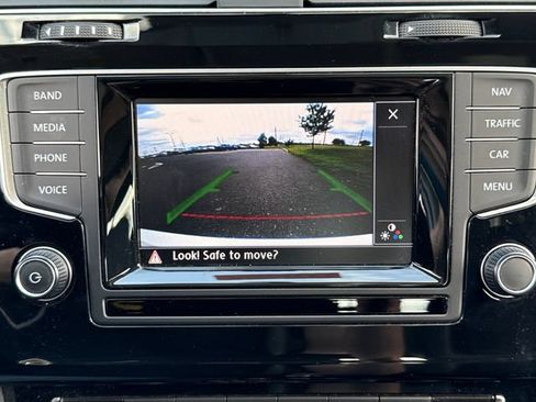 Used 2015 Volkswagen Golf SEL FWD image 30