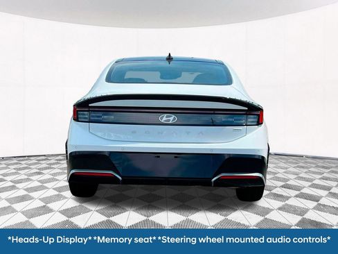 New 2025 Hyundai Sonata Limited image 11