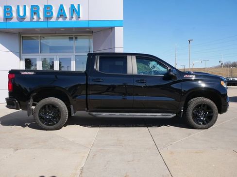 Used 2022 Chevrolet Silverado 1500 LT Trail Boss w/ Protection Package image 8