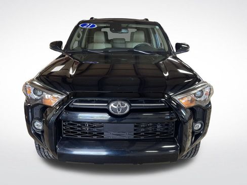 Certified 2021 Toyota 4Runner SR5 Premium w/ Moonroof Package AWD/4WD image 8