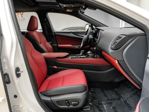 Used 2025 Lexus NX 250 FWD w/ Towing Package (2000 Lbs) image 36